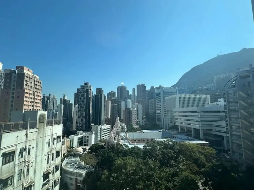 寓成峰H